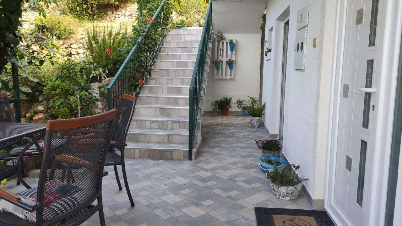 Guesthouse Podaca Bagian luar foto