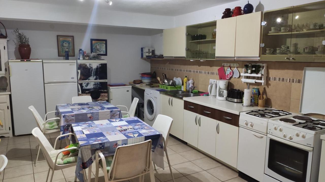 Guesthouse Podaca Bagian luar foto