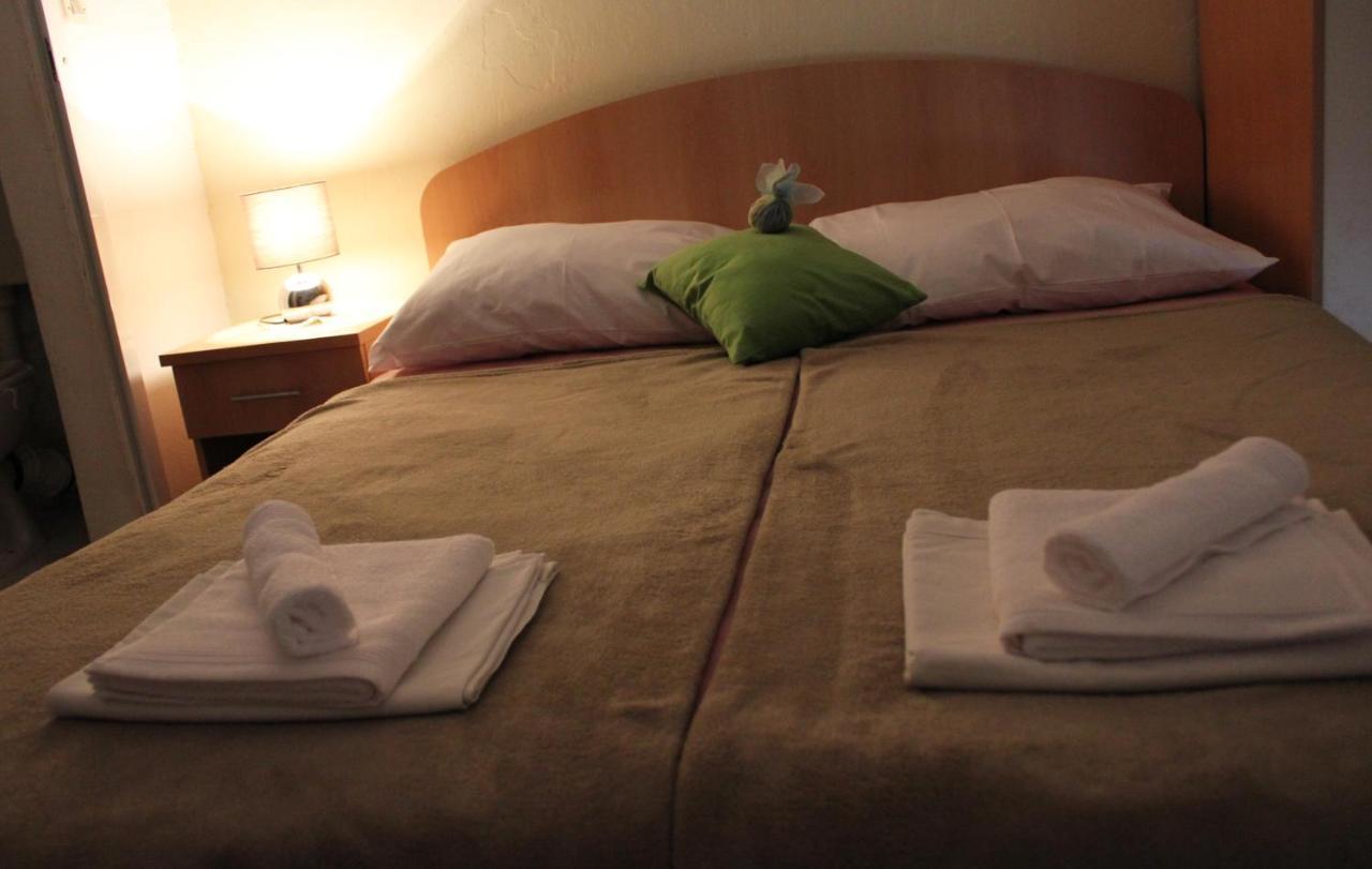 Guesthouse Podaca Bagian luar foto